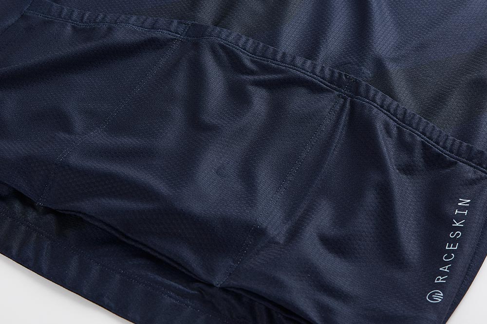 3 rear open pockets